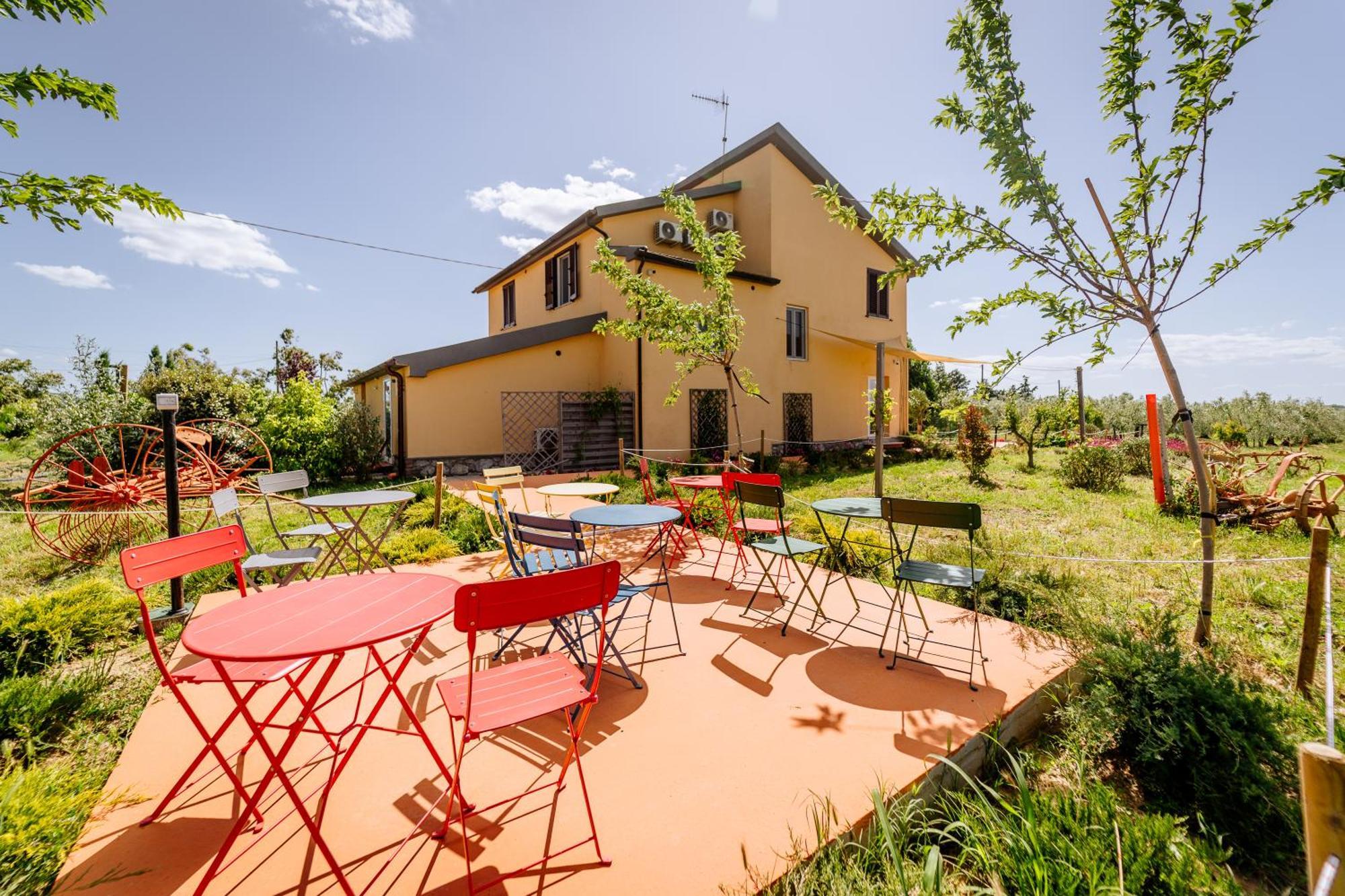 Agriturismo Bio Podere 109 - Wine&Food Алберезе Екстериор снимка